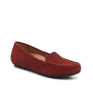 Vionic Women's Red Debbie Loafer 8.5